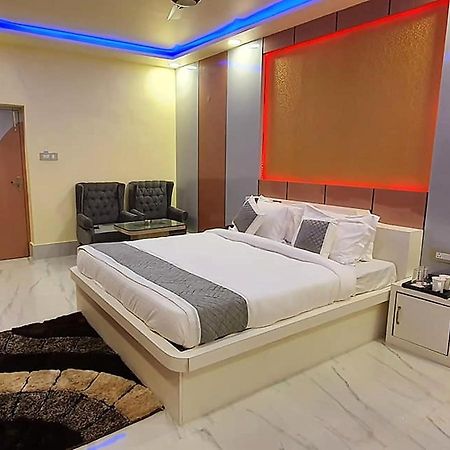 Gokul Raj By Wb Economy , Madhubani Hotell Exteriör bild