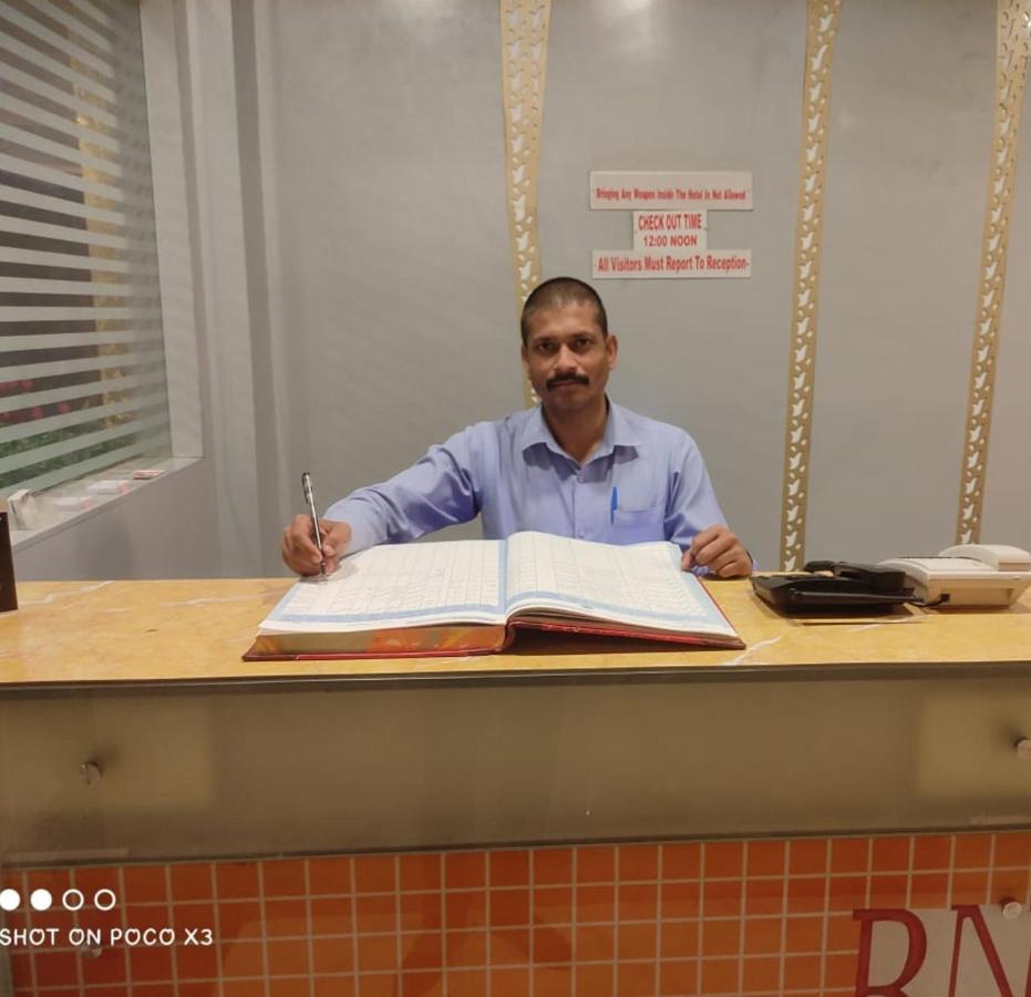 Gokul Raj By Wb Economy , Madhubani Hotell Exteriör bild