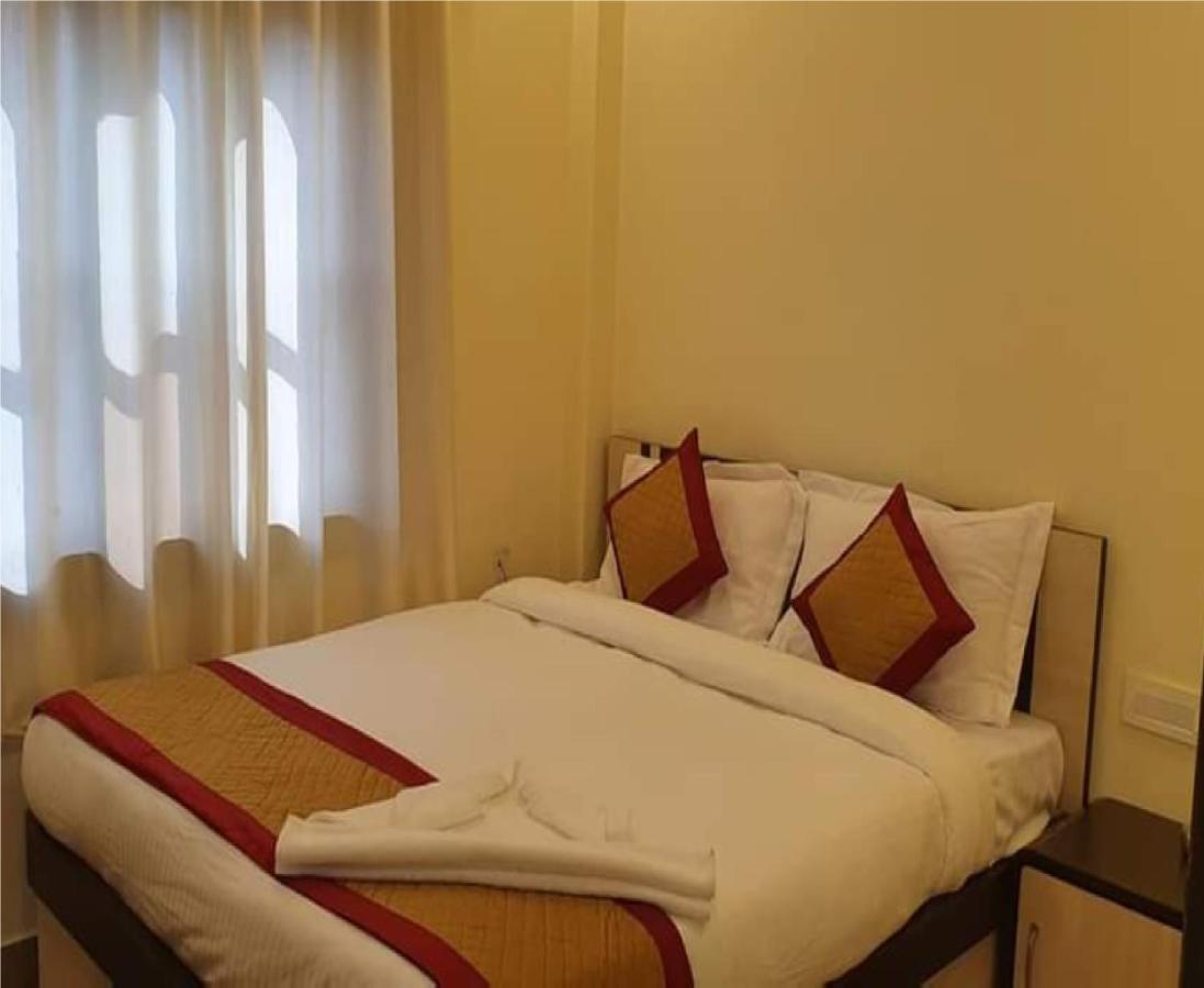 Gokul Raj By Wb Economy , Madhubani Hotell Exteriör bild