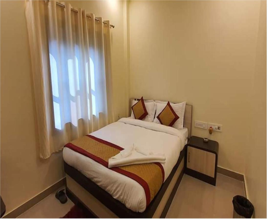 Gokul Raj By Wb Economy , Madhubani Hotell Exteriör bild